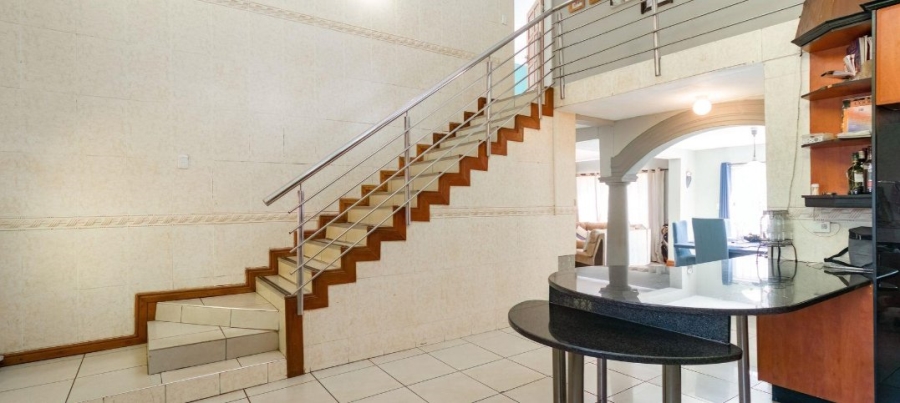 6 Bedroom Property for Sale in Amandasig Gauteng