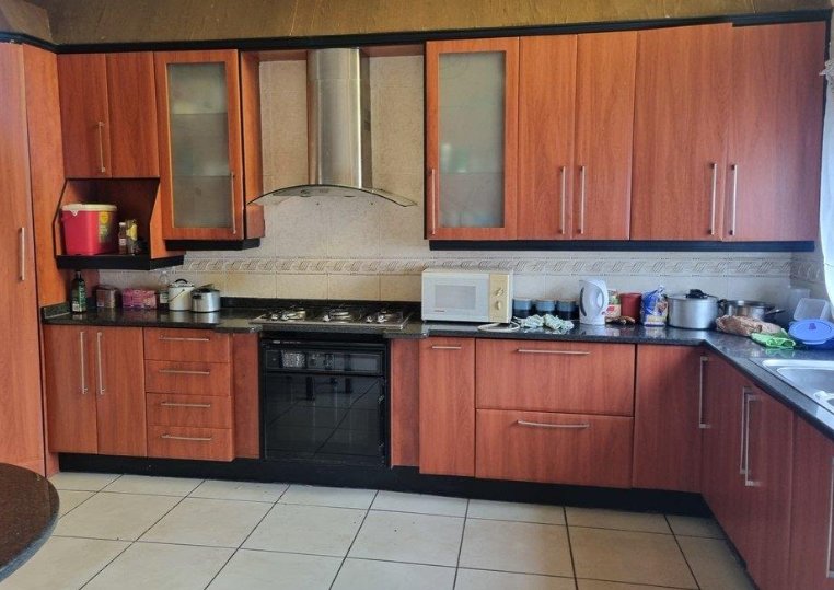 6 Bedroom Property for Sale in Amandasig Gauteng