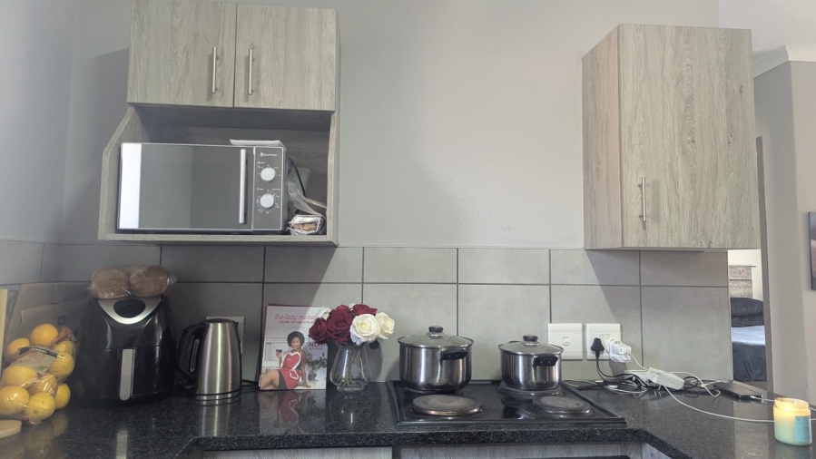 2 Bedroom Property for Sale in Heuweloord Gauteng