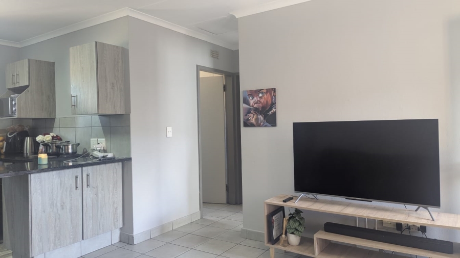 2 Bedroom Property for Sale in Heuweloord Gauteng