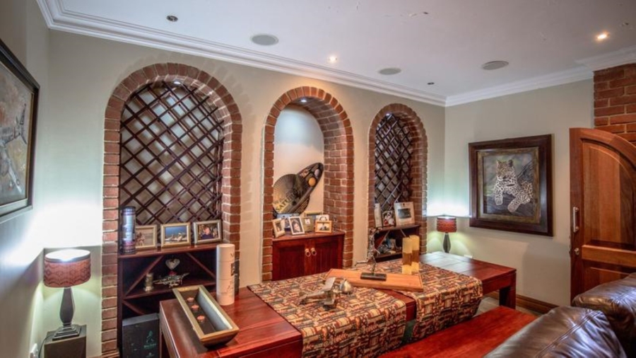 4 Bedroom Property for Sale in Magalieskruin Gauteng