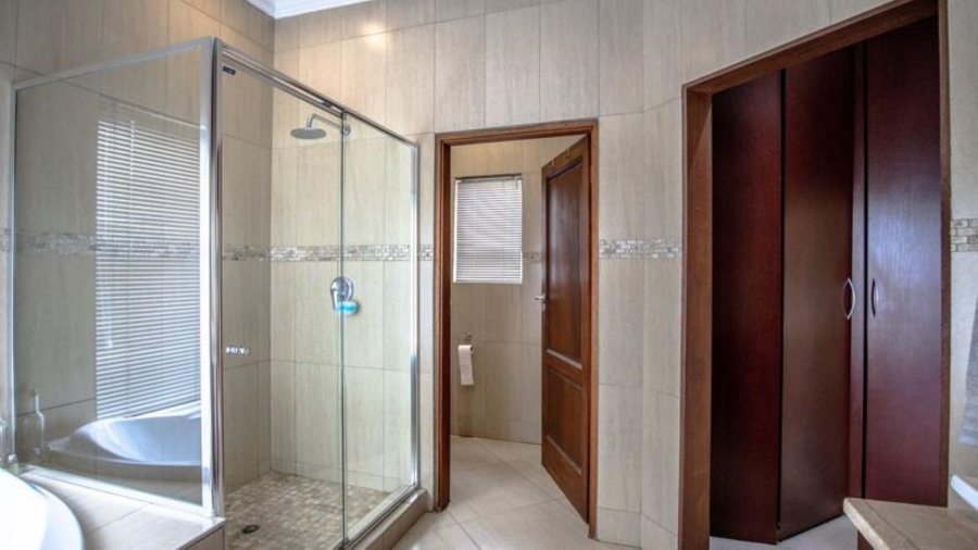 4 Bedroom Property for Sale in Magalieskruin Gauteng