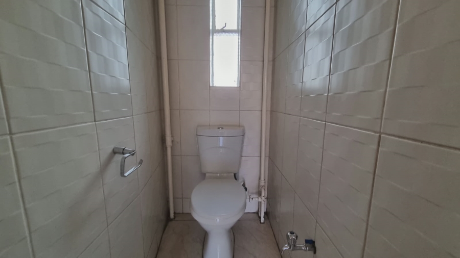 To Let  Bedroom Property for Rent in Cyrildene Gauteng