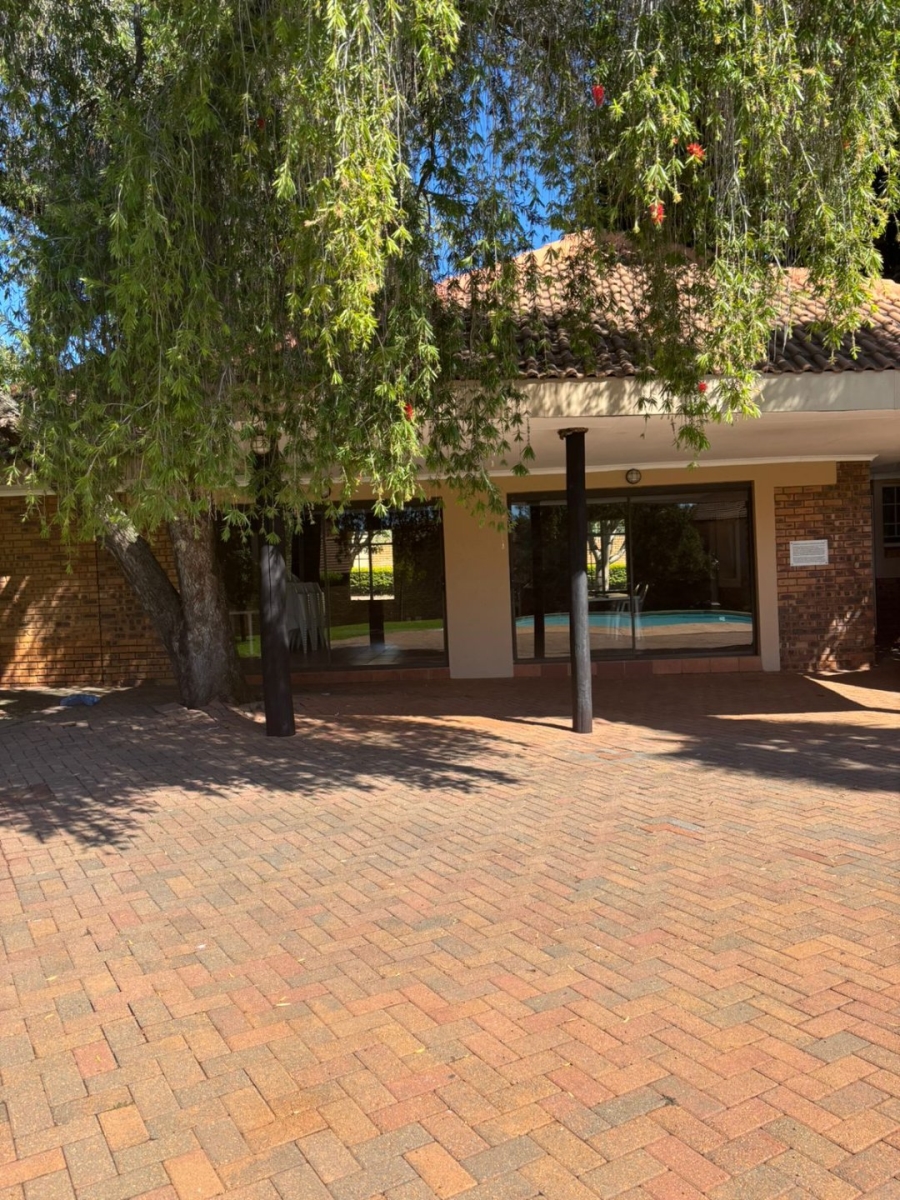 2 Bedroom Property for Sale in Boardwalk Villas Gauteng
