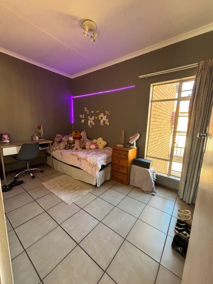 2 Bedroom Property for Sale in Boardwalk Villas Gauteng