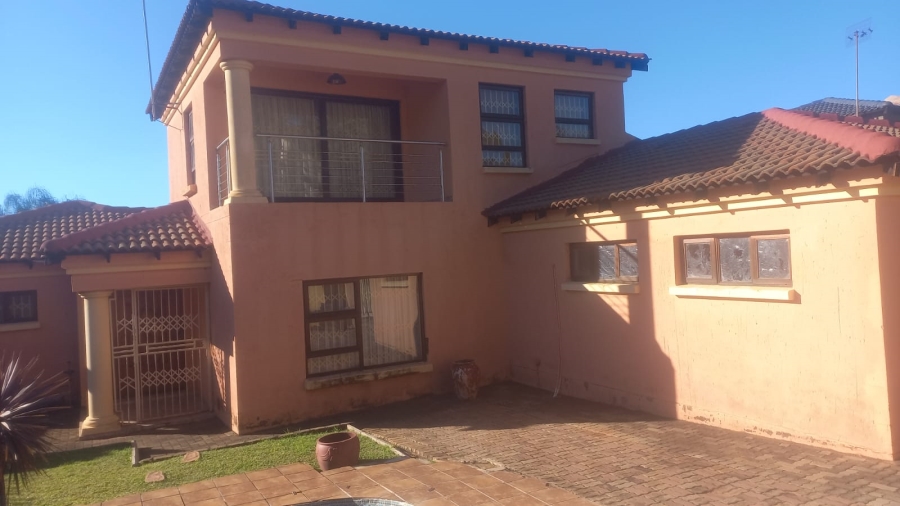 4 Bedroom Property for Sale in Amandasig Gauteng