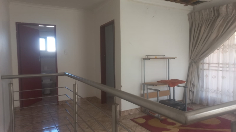 4 Bedroom Property for Sale in Amandasig Gauteng