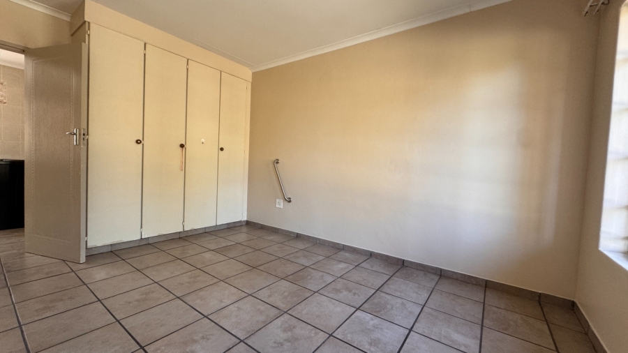 1 Bedroom Property for Sale in Three Rivers Gauteng