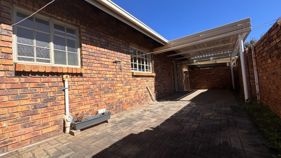 1 Bedroom Property for Sale in Three Rivers Gauteng