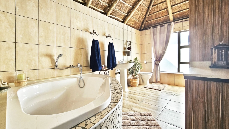 14 Bedroom Property for Sale in Mooilande Gauteng