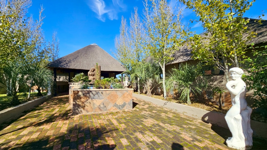 14 Bedroom Property for Sale in Mooilande Gauteng