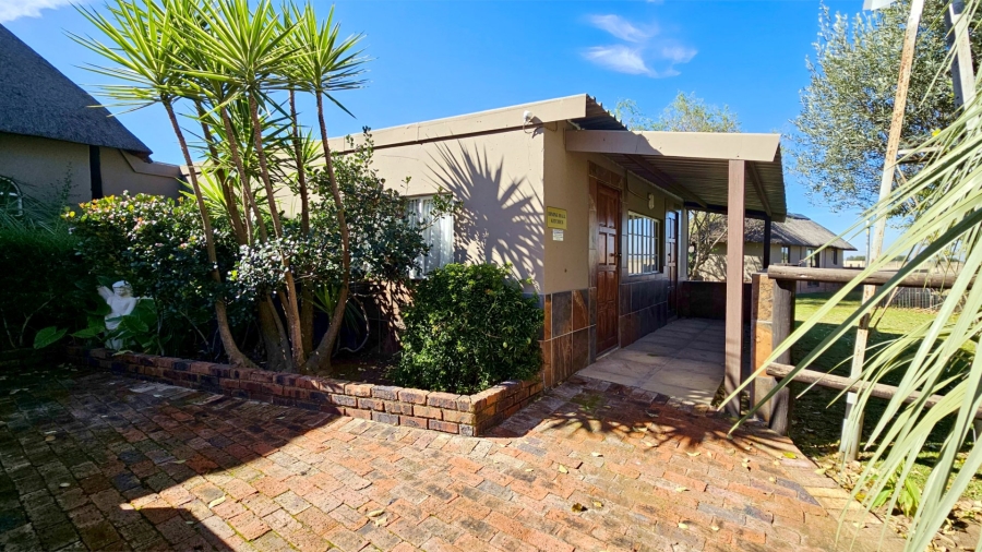 14 Bedroom Property for Sale in Mooilande Gauteng