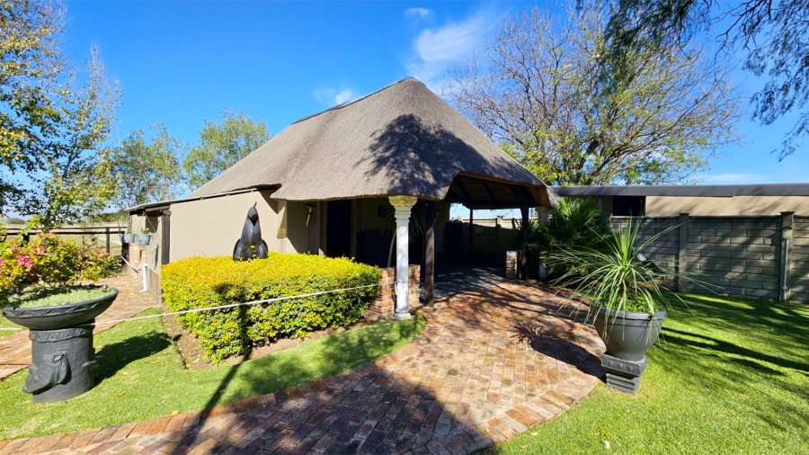 14 Bedroom Property for Sale in Mooilande Gauteng