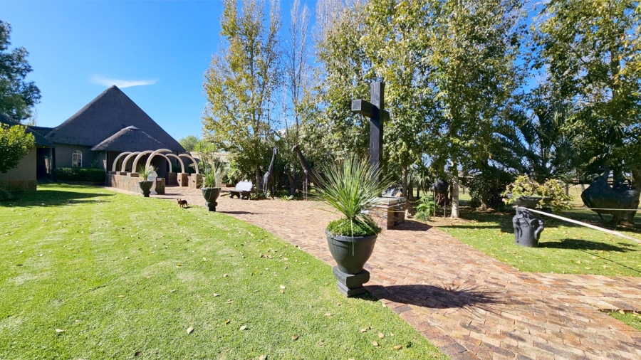 14 Bedroom Property for Sale in Mooilande Gauteng
