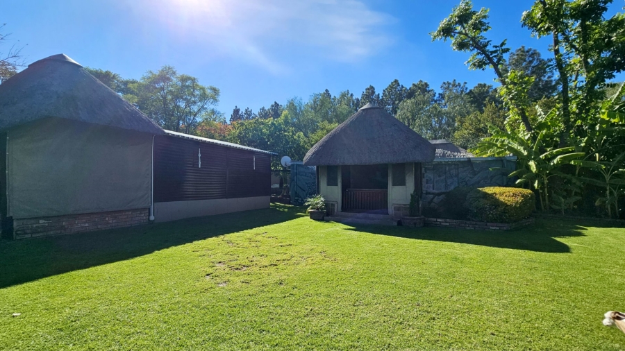 14 Bedroom Property for Sale in Mooilande Gauteng