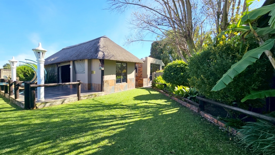 14 Bedroom Property for Sale in Mooilande Gauteng