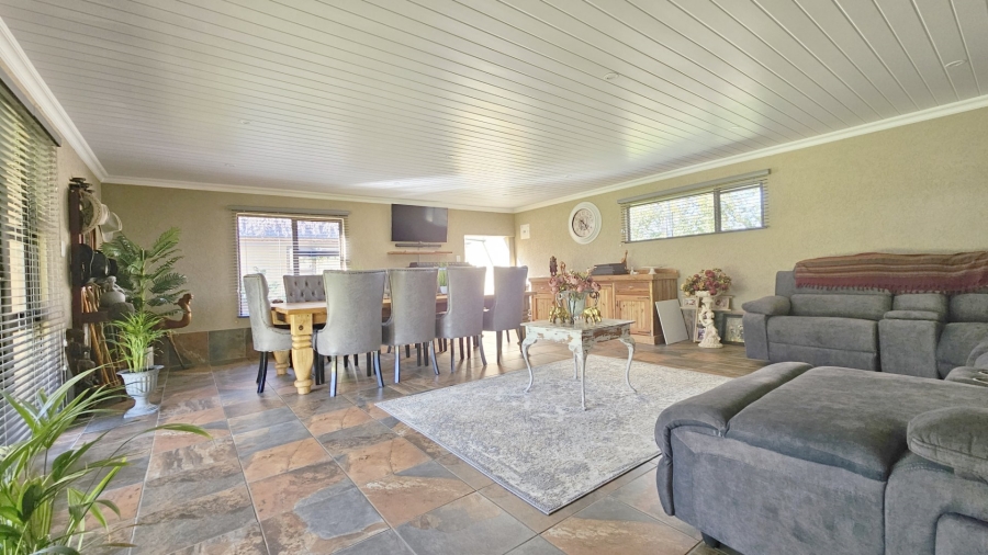 14 Bedroom Property for Sale in Mooilande Gauteng