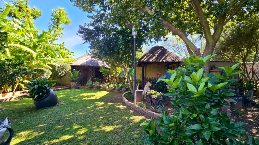14 Bedroom Property for Sale in Mooilande Gauteng