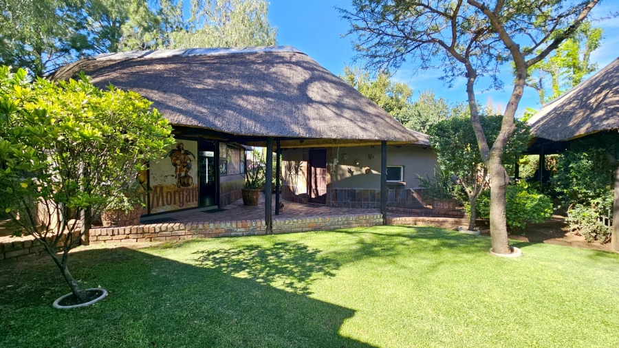 14 Bedroom Property for Sale in Mooilande Gauteng