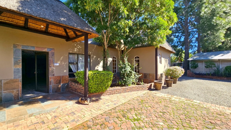 14 Bedroom Property for Sale in Mooilande Gauteng