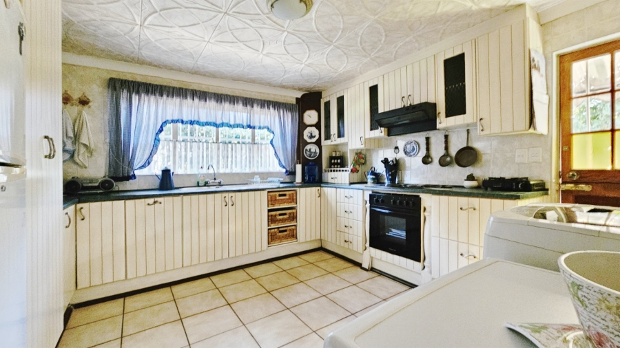 14 Bedroom Property for Sale in Mooilande Gauteng