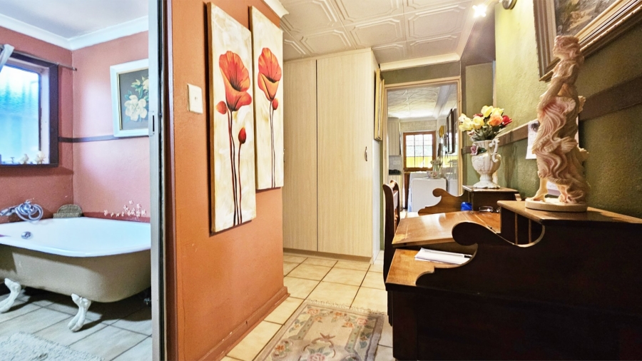 14 Bedroom Property for Sale in Mooilande Gauteng