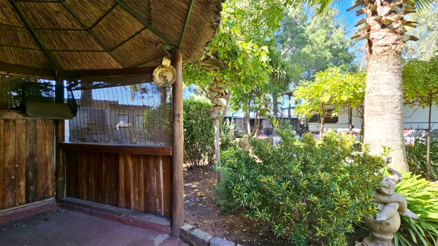 14 Bedroom Property for Sale in Mooilande Gauteng