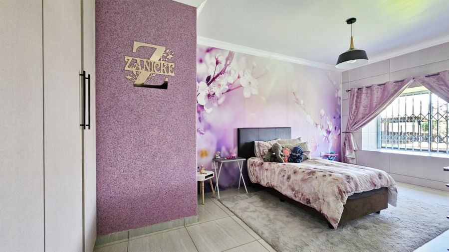 14 Bedroom Property for Sale in Mooilande Gauteng