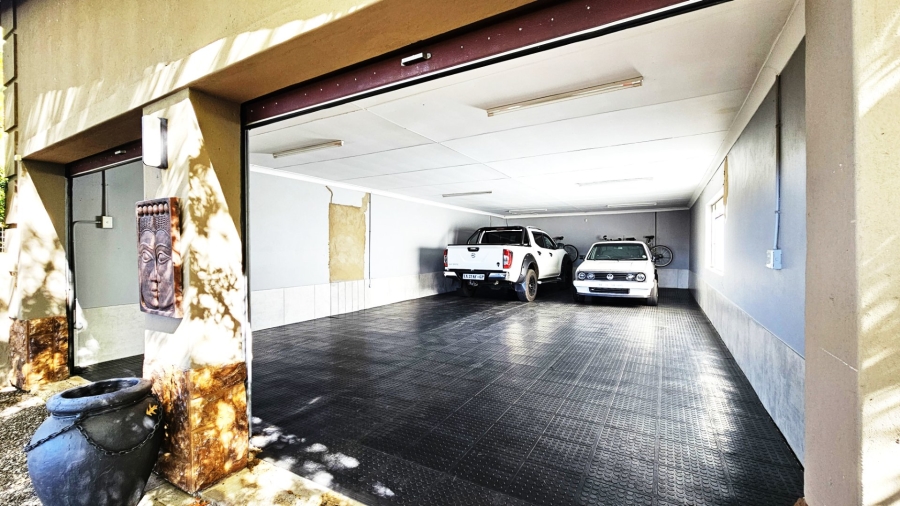 14 Bedroom Property for Sale in Mooilande Gauteng
