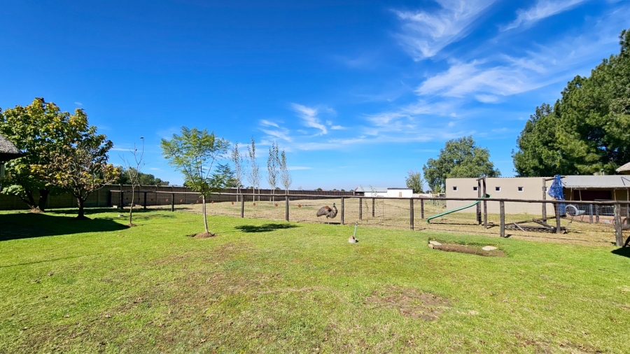 14 Bedroom Property for Sale in Mooilande Gauteng