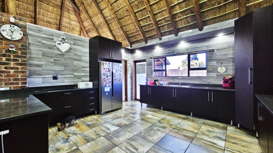 14 Bedroom Property for Sale in Mooilande Gauteng