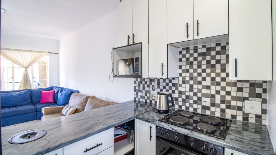 2 Bedroom Property for Sale in Meredale Gauteng