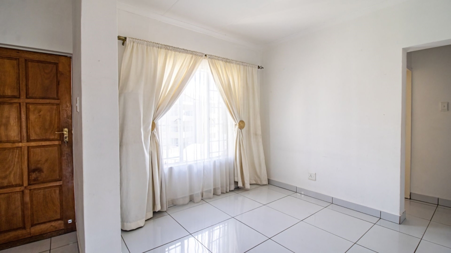 2 Bedroom Property for Sale in Meredale Gauteng