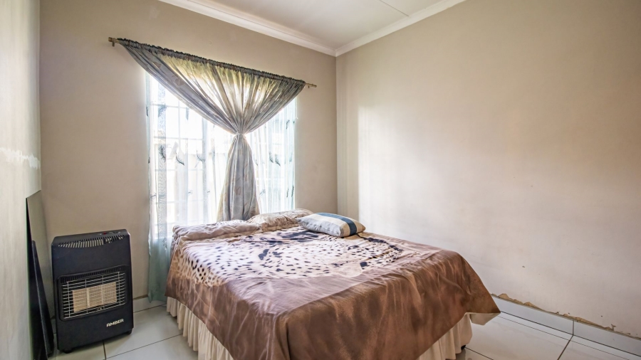 2 Bedroom Property for Sale in Meredale Gauteng