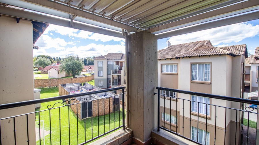 2 Bedroom Property for Sale in Meredale Gauteng