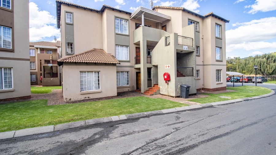 2 Bedroom Property for Sale in Meredale Gauteng