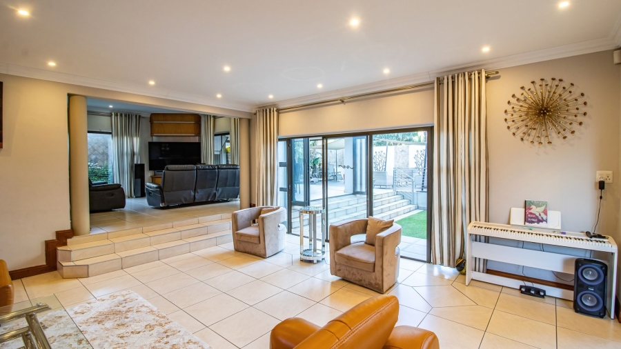 6 Bedroom Property for Sale in Bassonia Gauteng