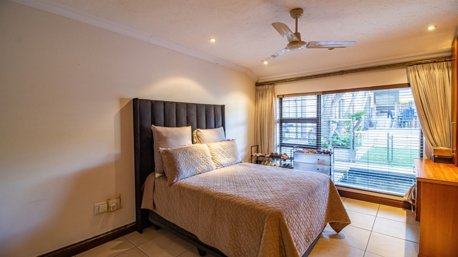 6 Bedroom Property for Sale in Bassonia Gauteng