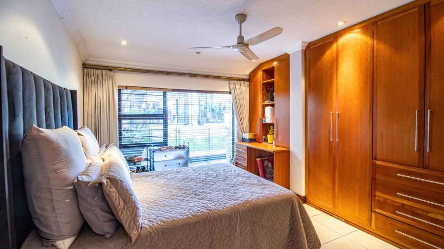 6 Bedroom Property for Sale in Bassonia Gauteng
