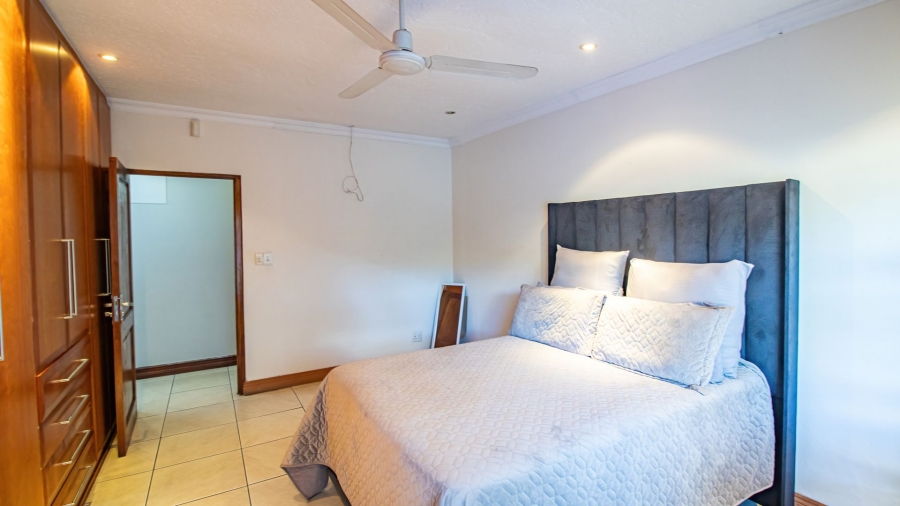6 Bedroom Property for Sale in Bassonia Gauteng
