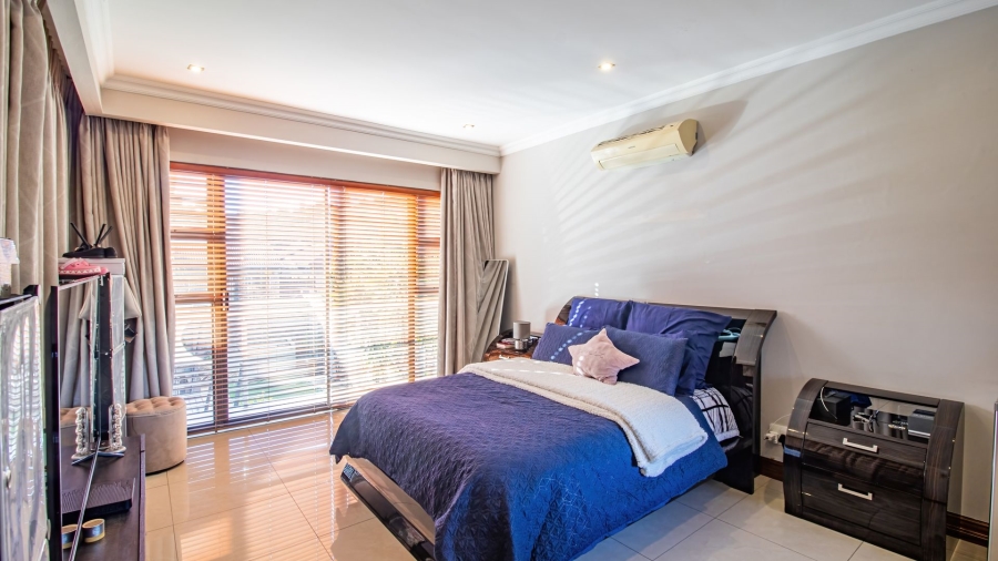 6 Bedroom Property for Sale in Bassonia Gauteng