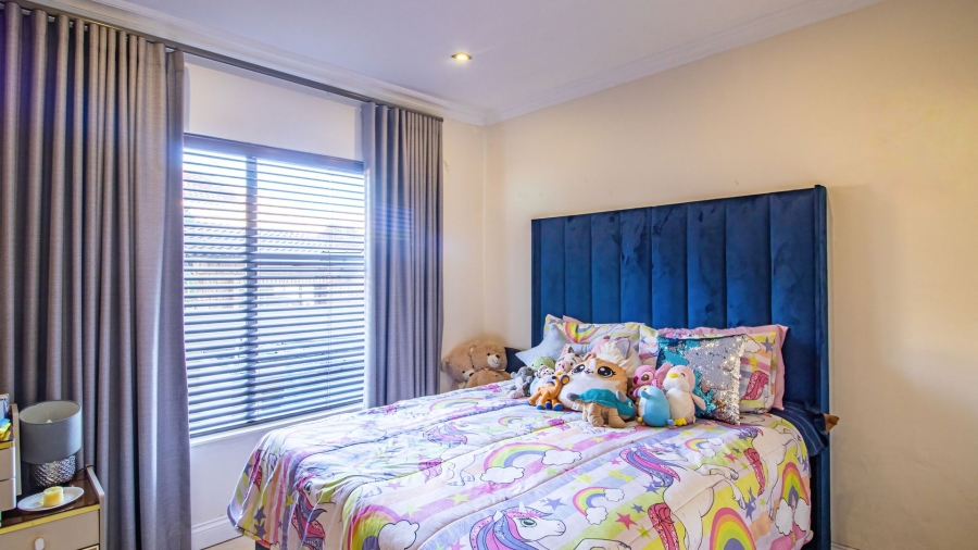 6 Bedroom Property for Sale in Bassonia Gauteng