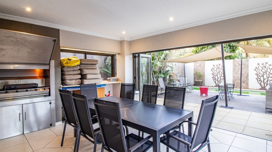 6 Bedroom Property for Sale in Bassonia Gauteng