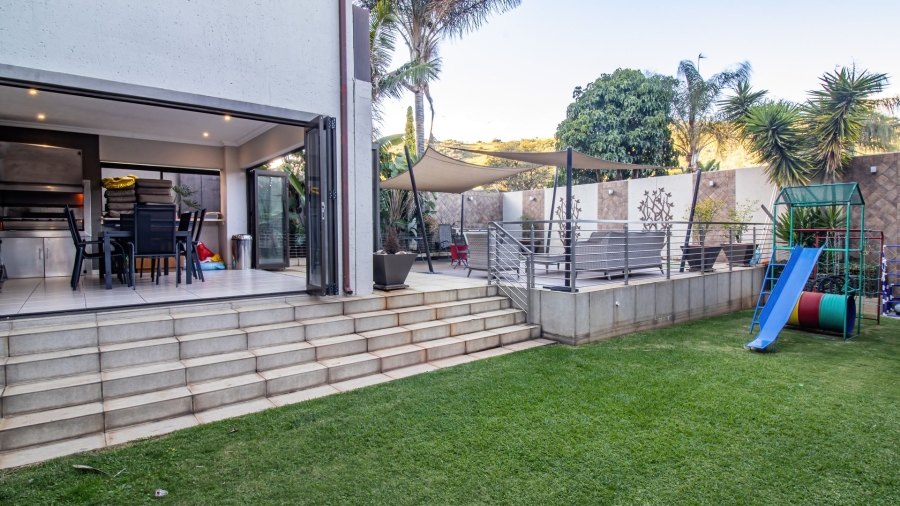 6 Bedroom Property for Sale in Bassonia Gauteng