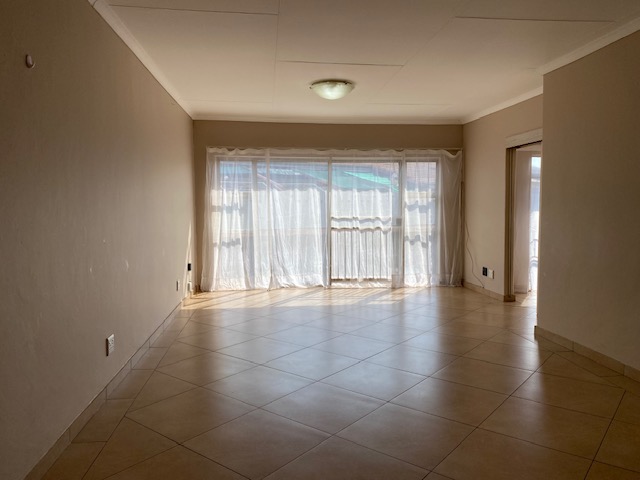 2 Bedroom Property for Sale in Brackendowns Gauteng