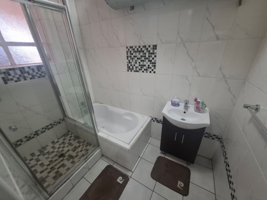 To Let 3 Bedroom Property for Rent in Wonderboom South Gauteng