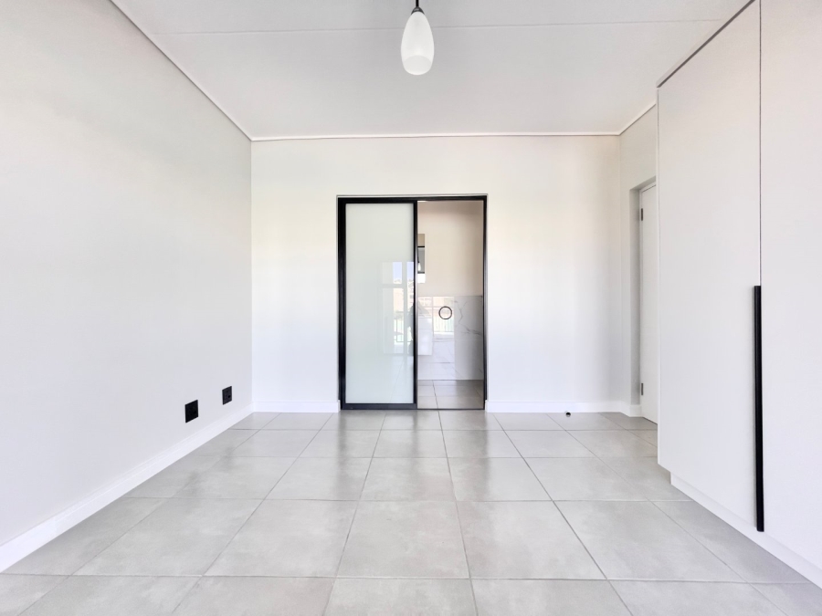 To Let 3 Bedroom Property for Rent in Waterfall Gauteng