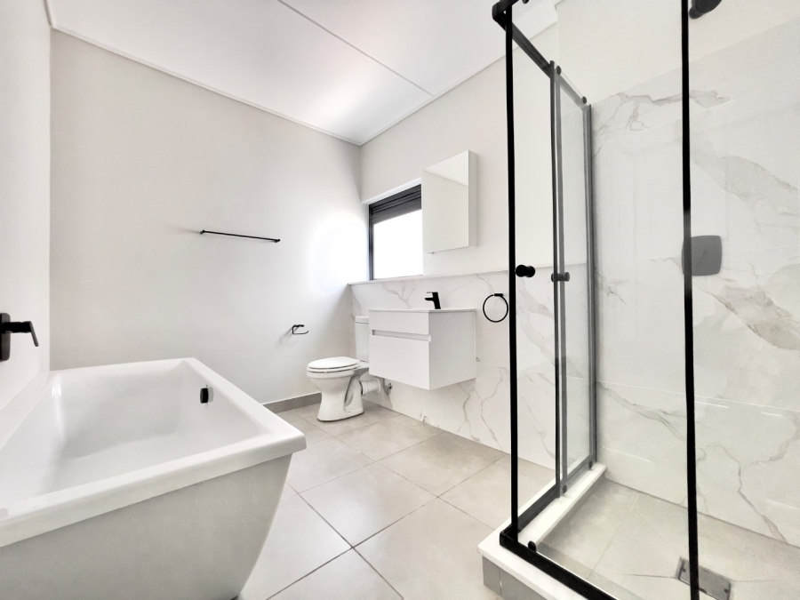 To Let 3 Bedroom Property for Rent in Waterfall Gauteng