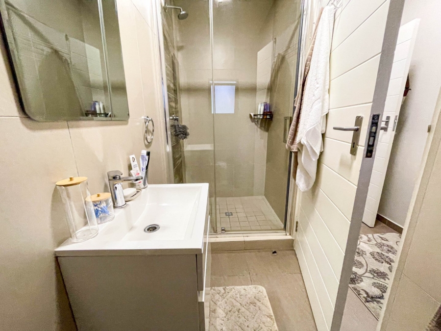 To Let 4 Bedroom Property for Rent in Kyalami Ah Gauteng