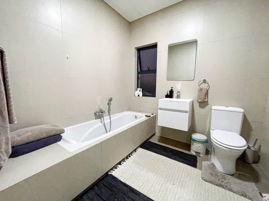 To Let 4 Bedroom Property for Rent in Kyalami Ah Gauteng